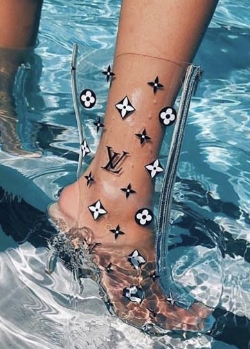 sophie clough feet 1