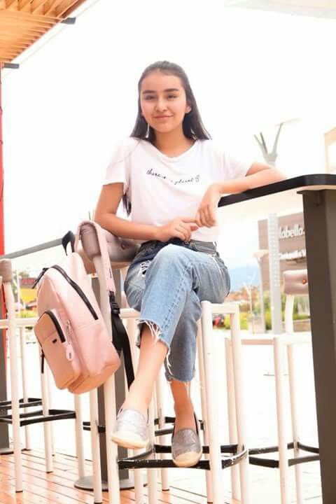 sophie giraldo feet 4