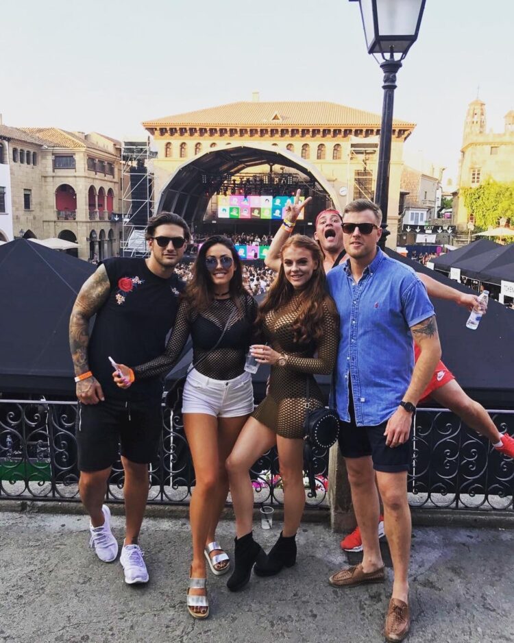 sophie gradon feet 6