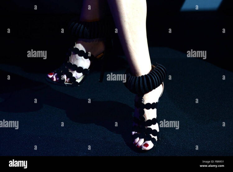 sophie hermann feet 3