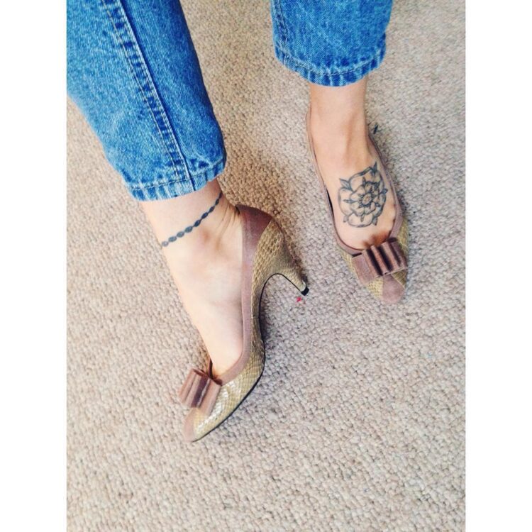 sophie hopkins feet 4