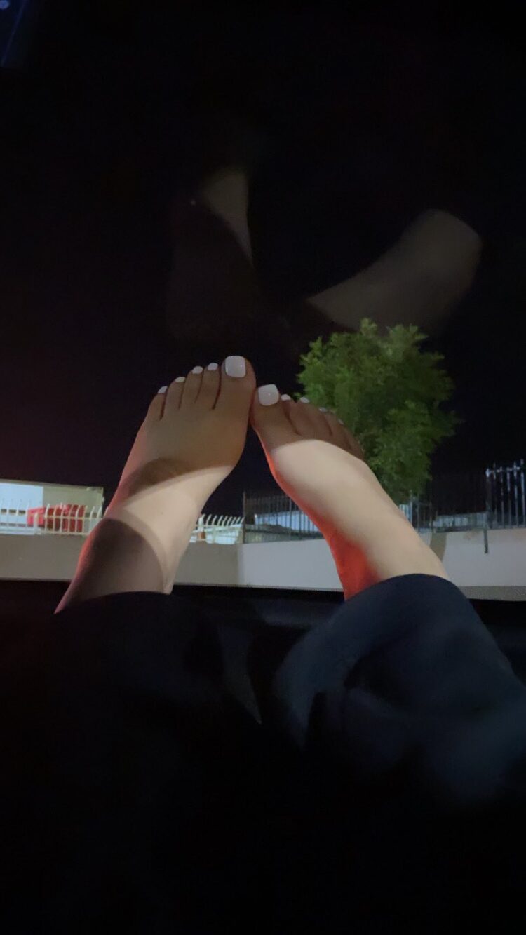 spanishcvndy feet 5