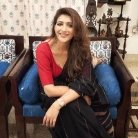 sreenanda shankar feet 6