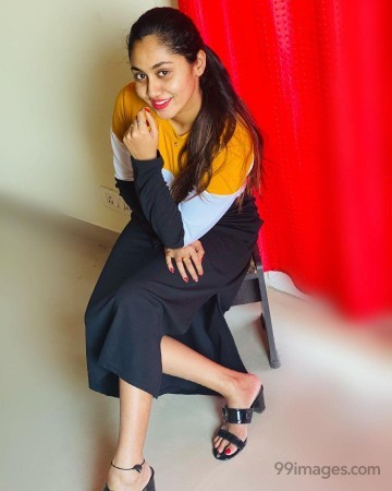 sreethu krishnan feet 6