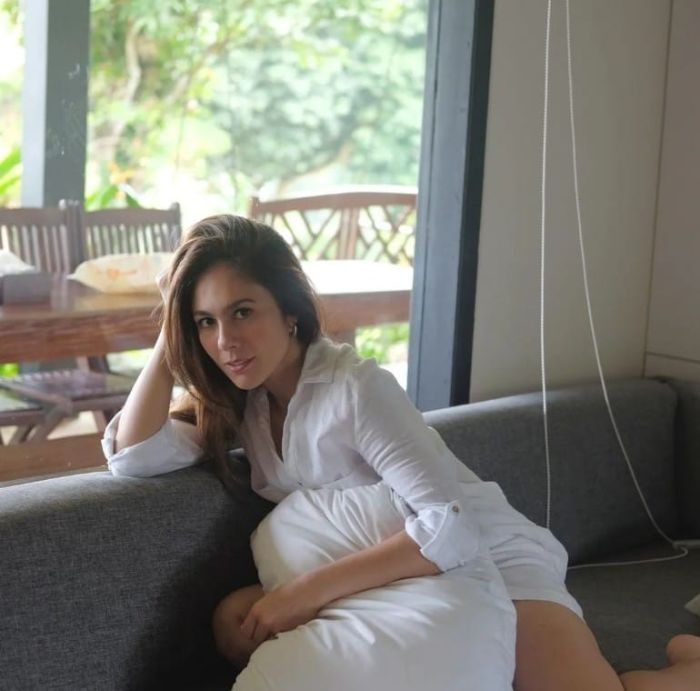 sri wulandari guritno feet 2