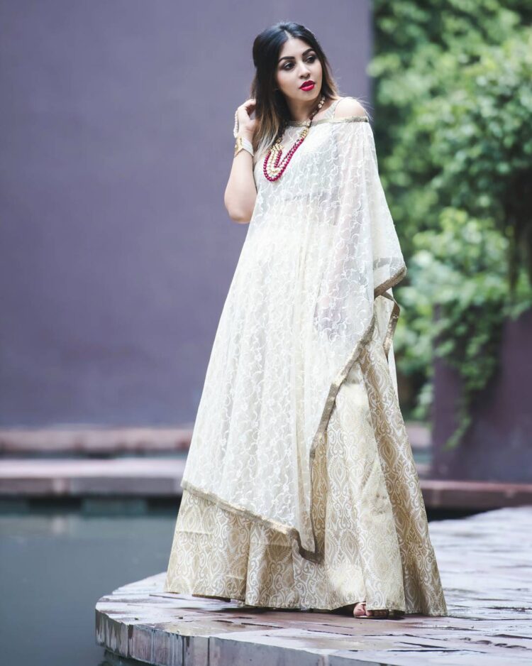 srish stylefashionetc feet 5