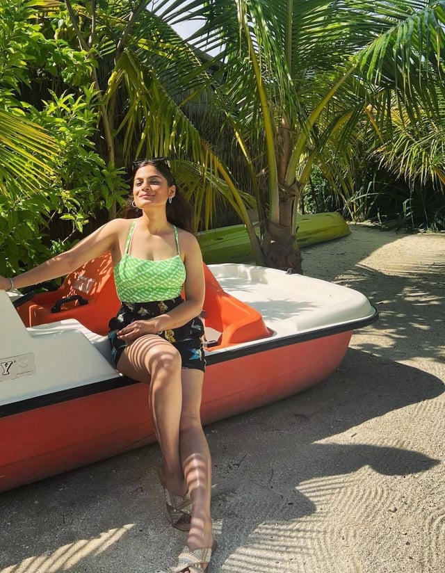 srishti dixit feet 3