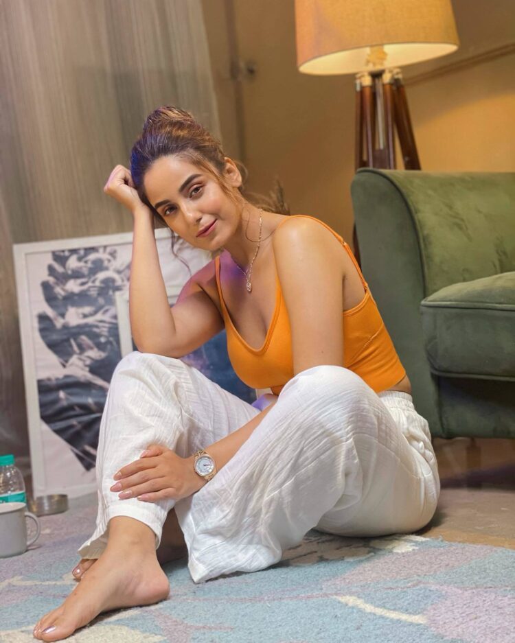 srishty rode feet 3