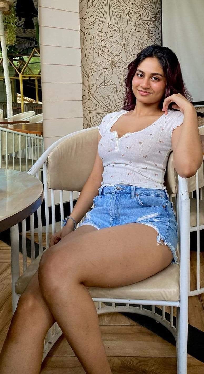 srushti bannatti feet 2