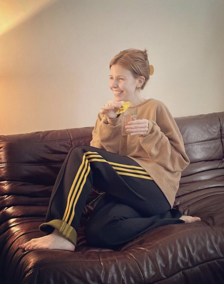 stacey dooley feet 2