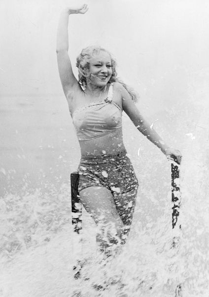 starann gibson feet 2