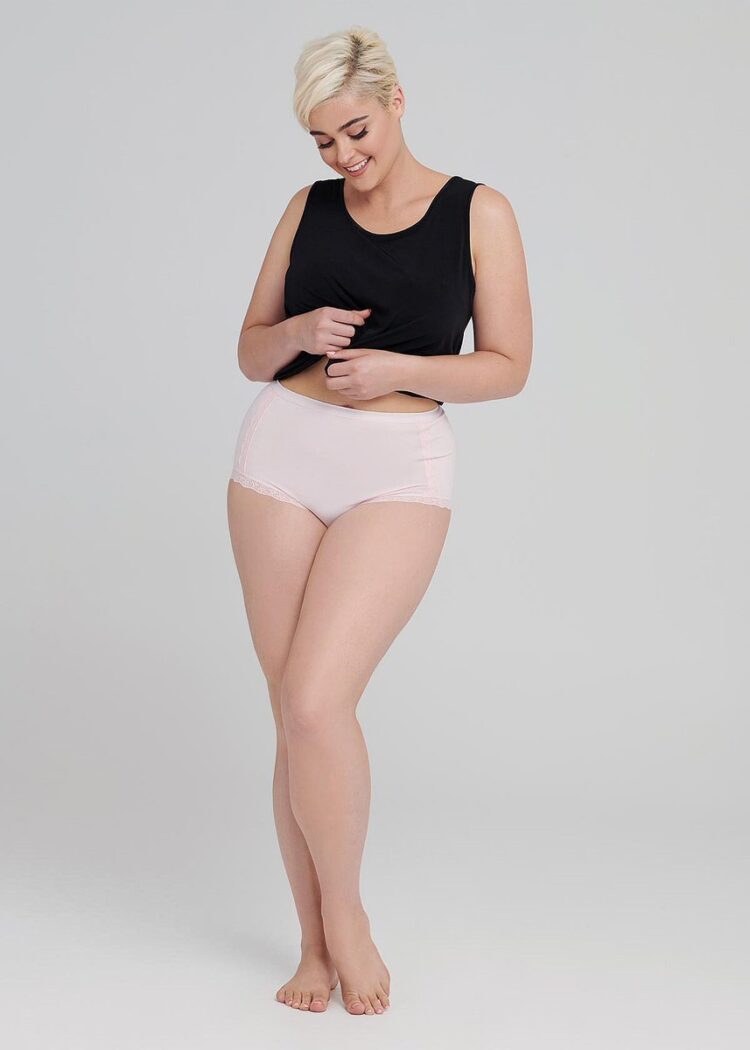 stefania ferrario feet 1