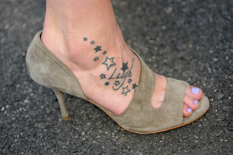 stefanie dolson feet