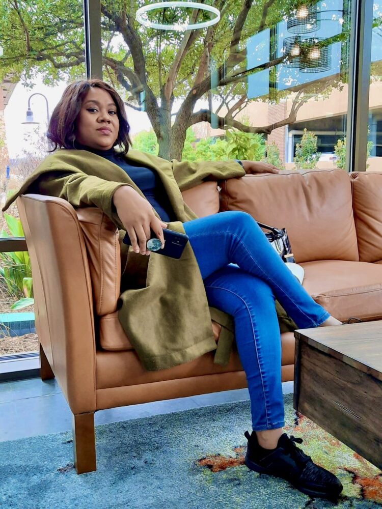 stella damasus feet 4