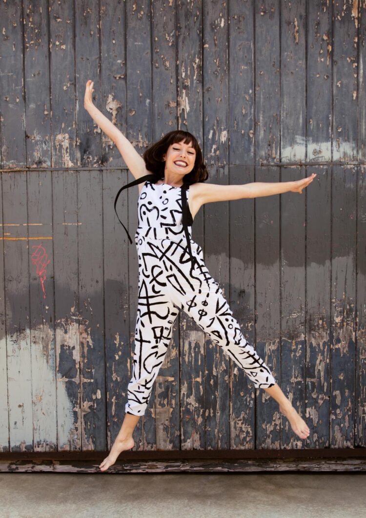 stella donnelly feet