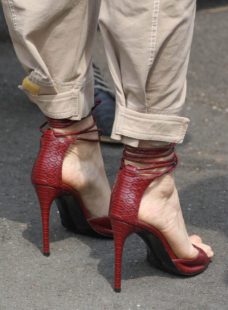 stella mccartney feet scaled