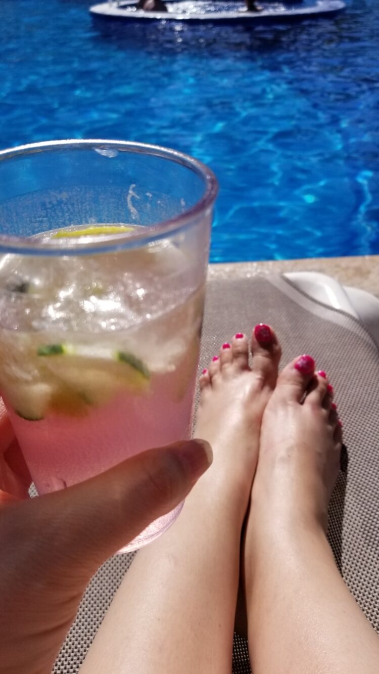 stella stevens feet 2