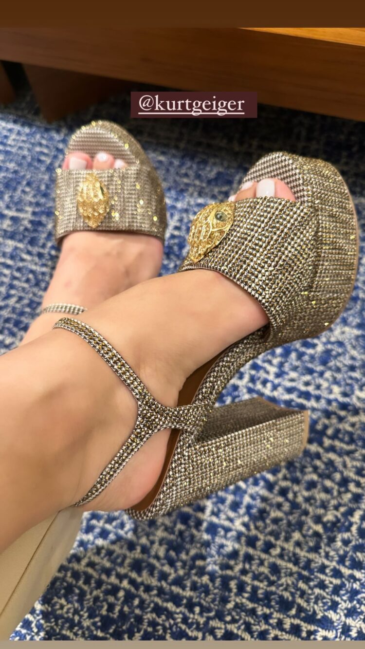 steph valenzuela feet