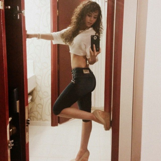 stephani valadez feet 5