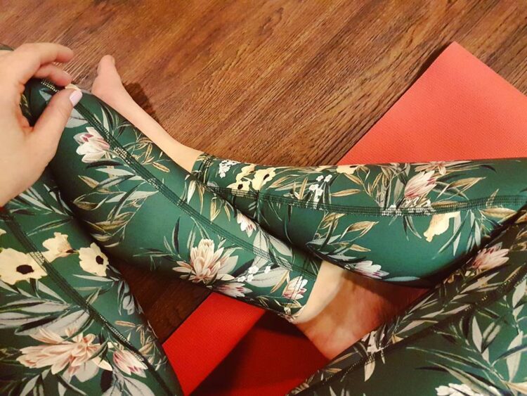 stephanie bendixsen feet 3