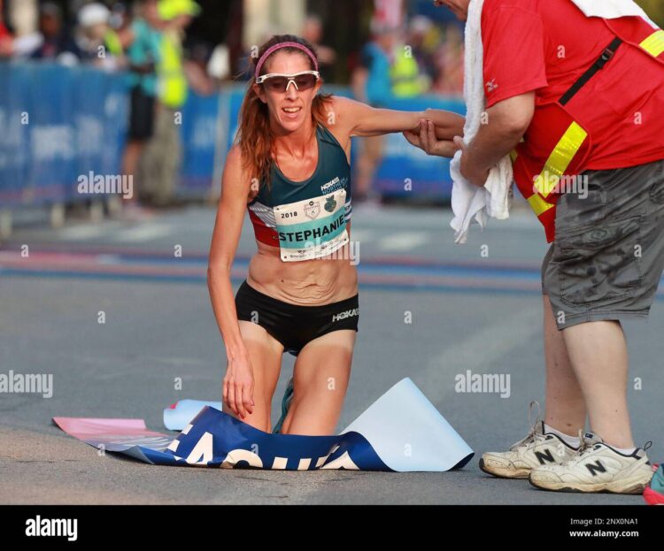 stephanie bruce feet