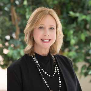 stephanie burns feet 3