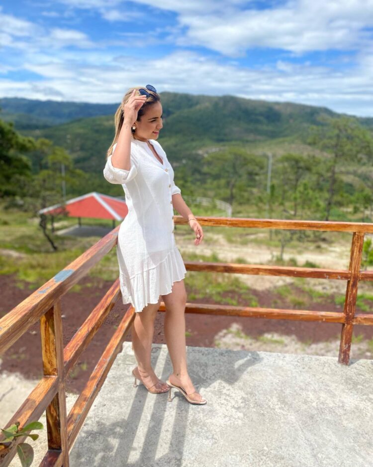 stephanie del cid feet 4