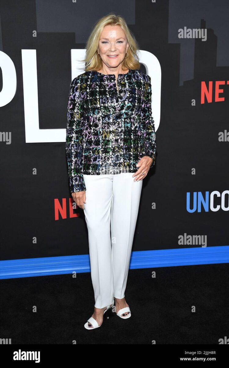 stephanie faracy feet 3