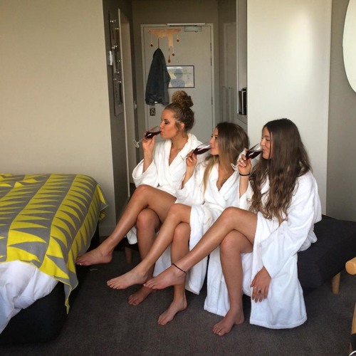 stephanie george feet