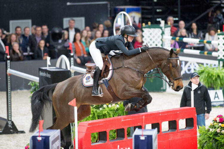 stephanie holmen feet 4