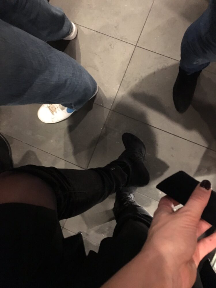 stephanie loire feet