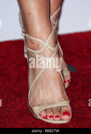 stephanie nicole feet 1