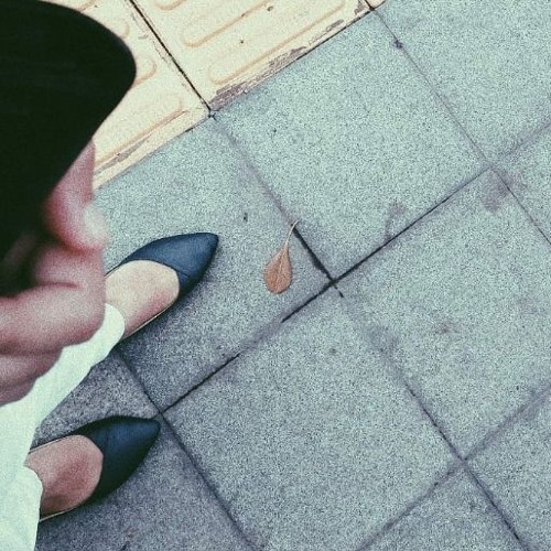 stephanie poetri feet 3