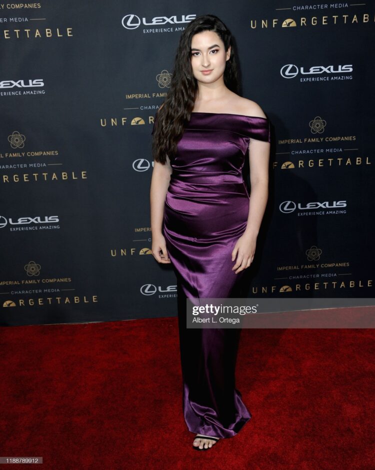 stephanie poetri feet