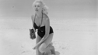 stephanie sarley feet 4