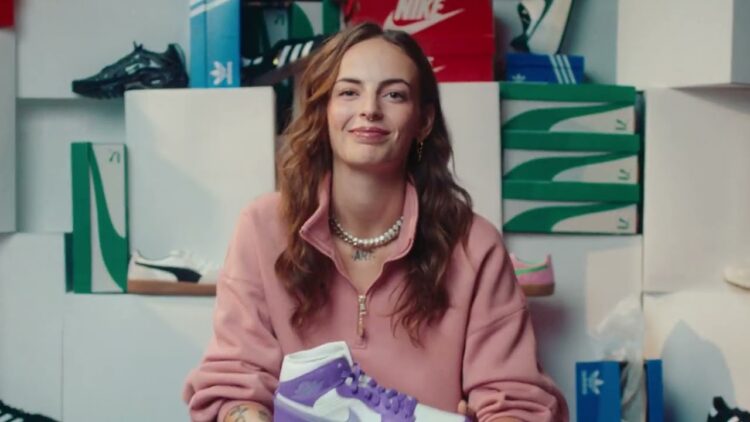 stephanie sarley feet 5