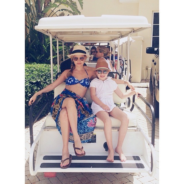 stephanie styles feet 6