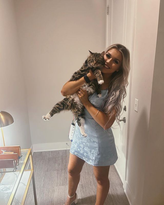 stevie turner feet 1