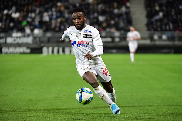 stiven mendoza feet 3