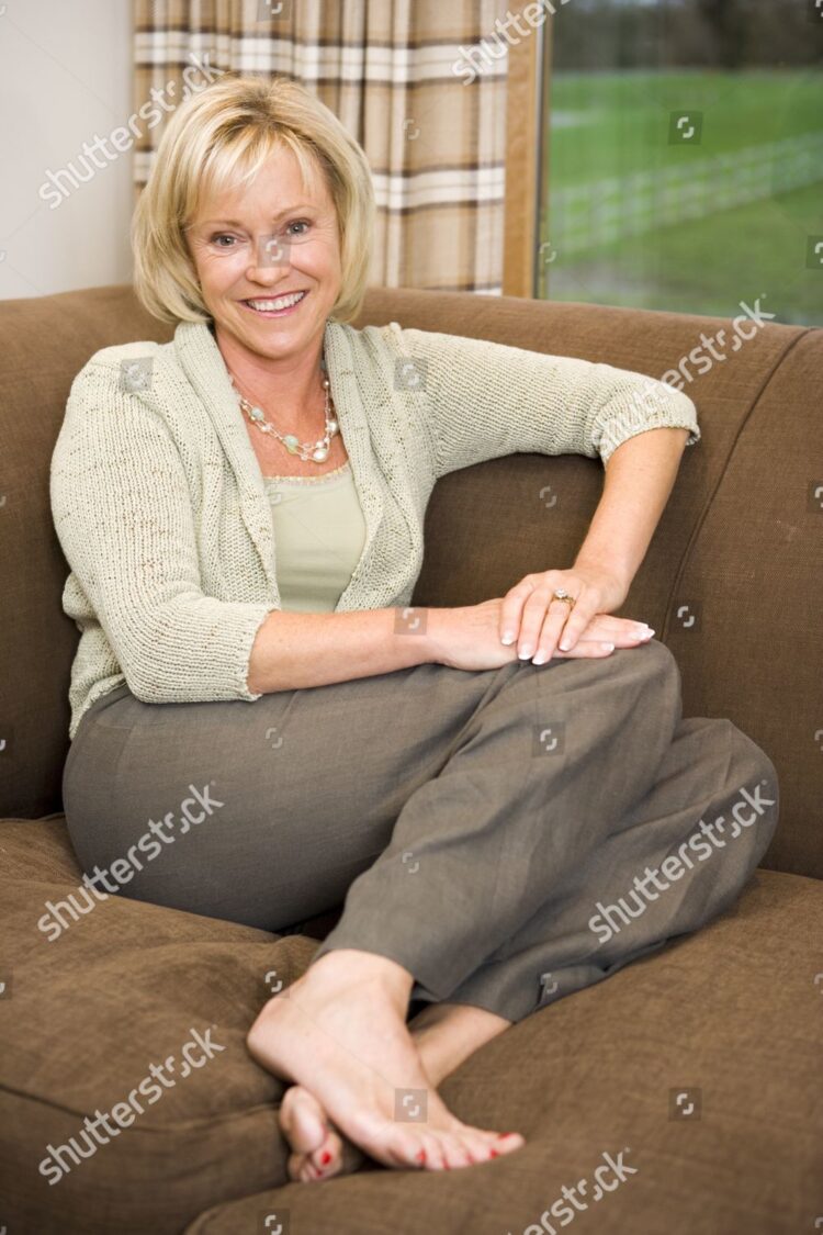 sue barker feet