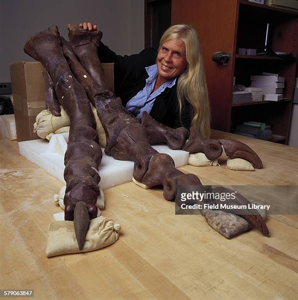 sue hendrickson feet