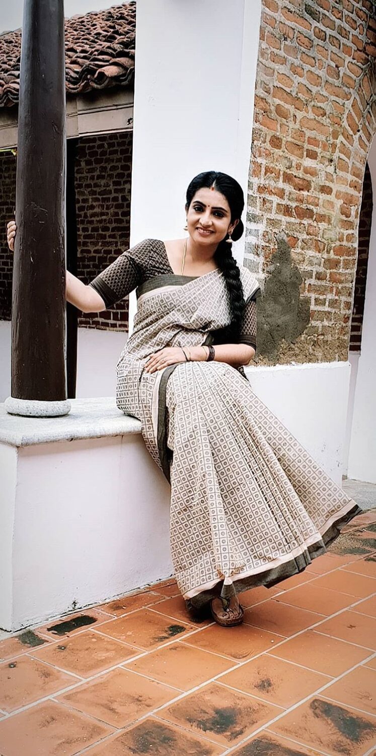 sujitha dhanush feet 4