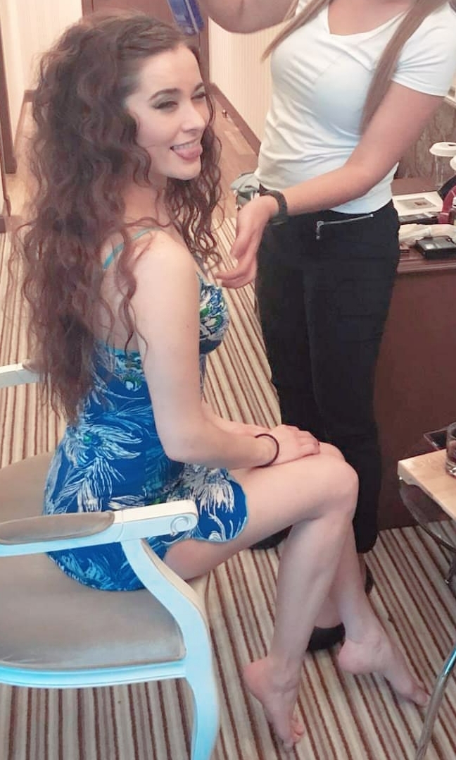 sultan elif tas feet 4