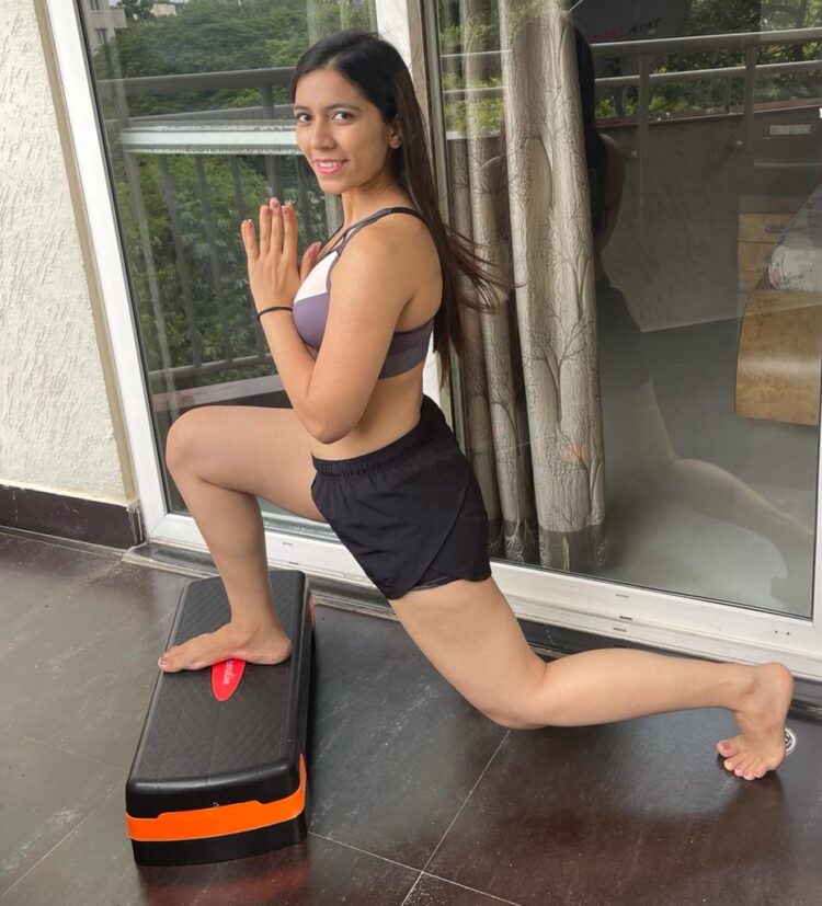 suman modi feet 5