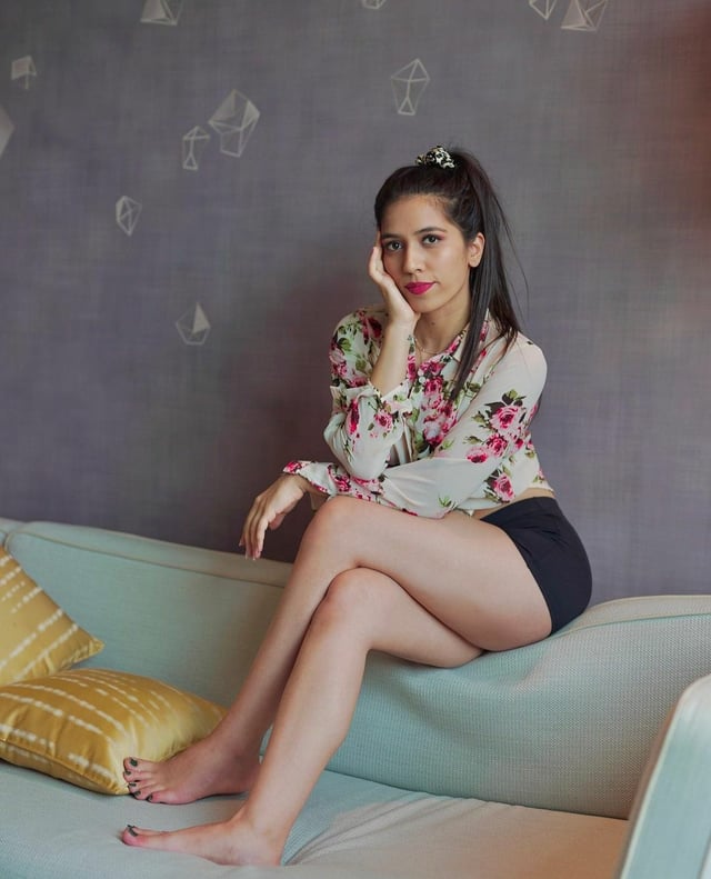 suman modi feet 6