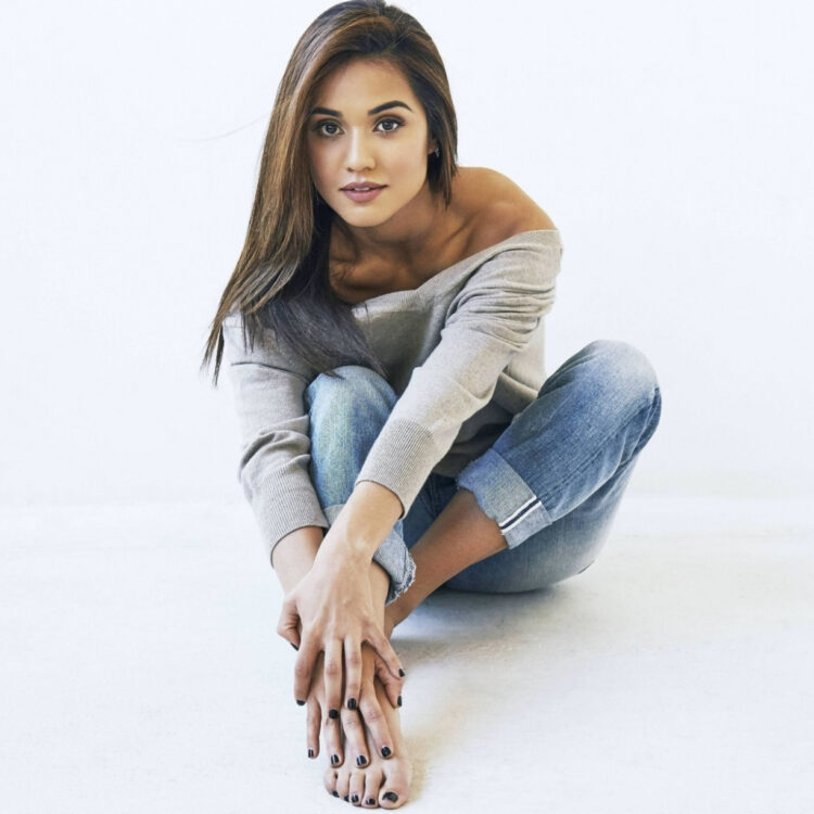 summer bishil feet 2