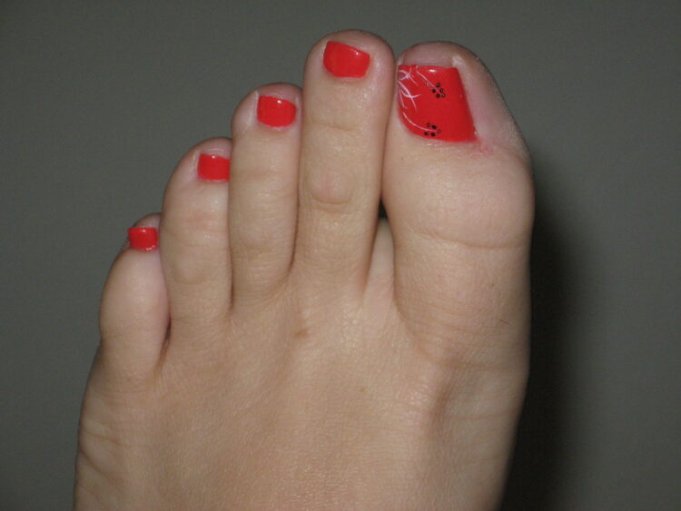 summer phoenix feet 4