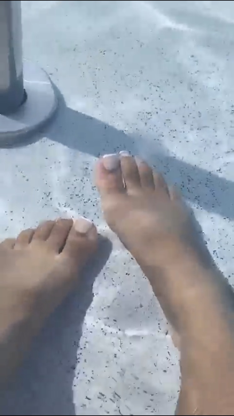 summer valentine feet 2