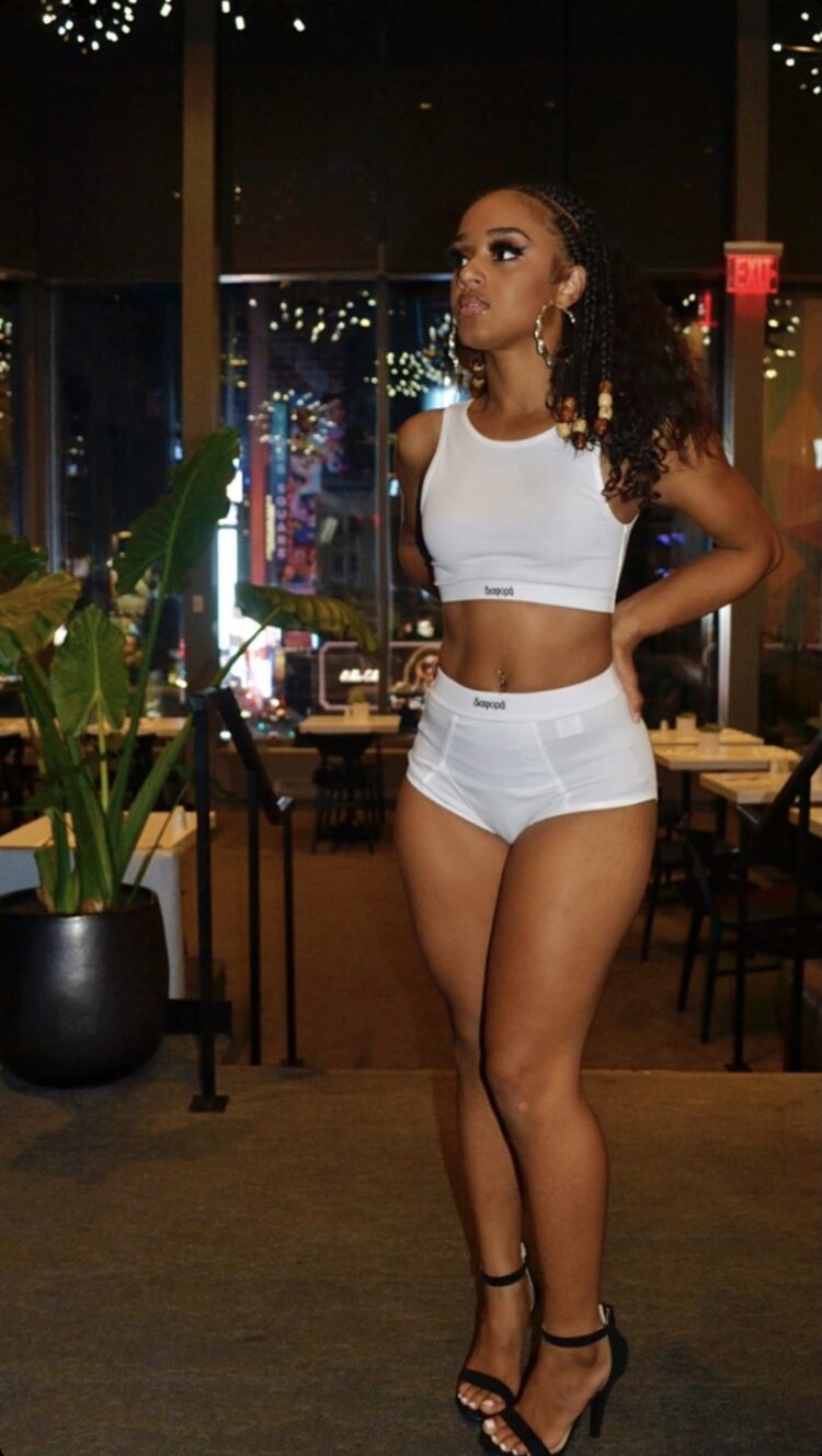 summer valentine feet