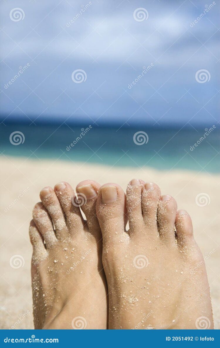 summer waikiki feet 2